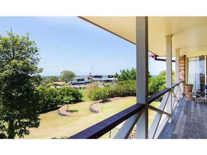14 Kanandah Court, Ocean Shores NSW 2483