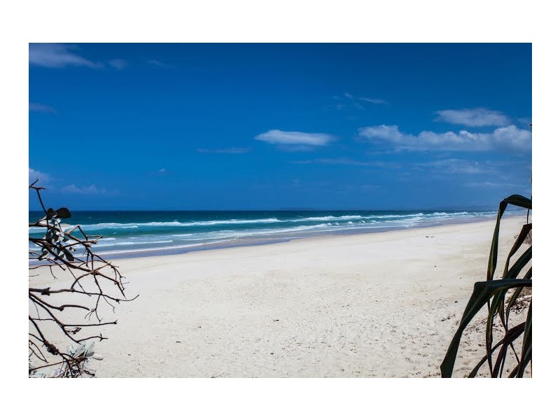4/4 Halyard Court, Ocean Shores NSW 2483