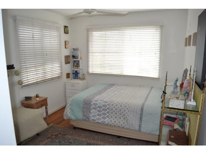 4/4 Halyard Court, Ocean Shores NSW 2483