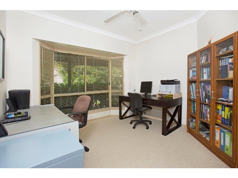 31 Hardy Avenue, Ocean Shores NSW 2483