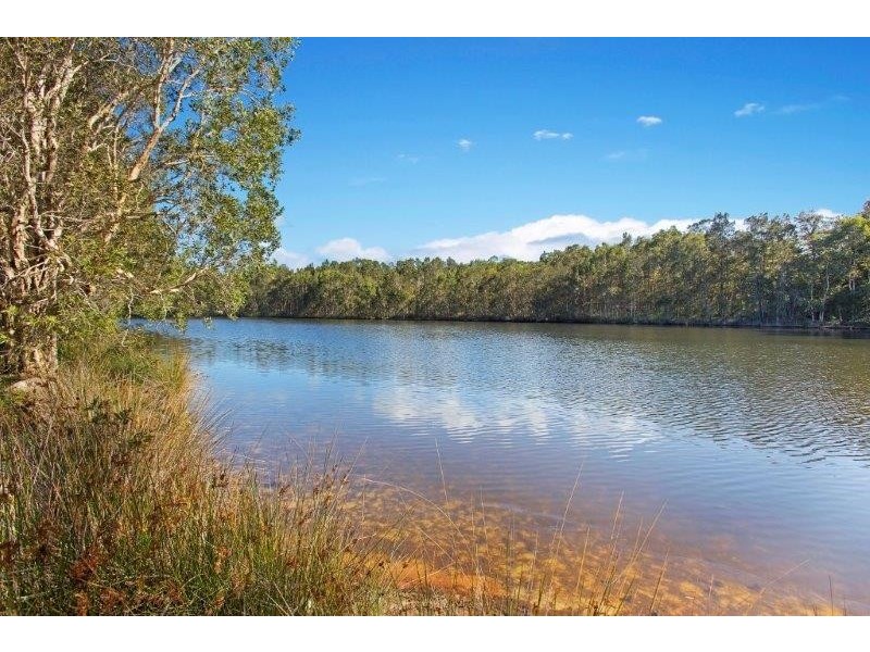 31 Hardy Avenue, Ocean Shores NSW 2483