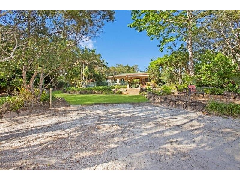 31 Hardy Avenue, Ocean Shores NSW 2483