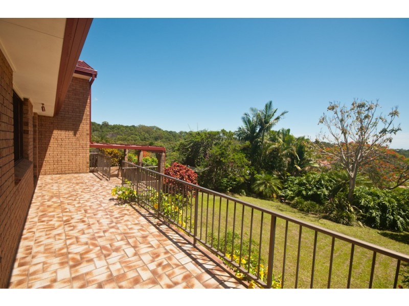 42 Yamble Drive, Ocean Shores NSW 2483