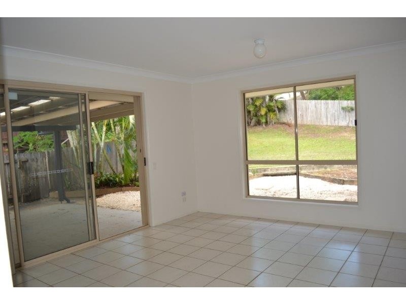 81 Rajah Road, Ocean Shores NSW 2483