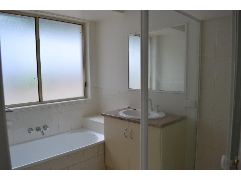 81 Rajah Road, Ocean Shores NSW 2483