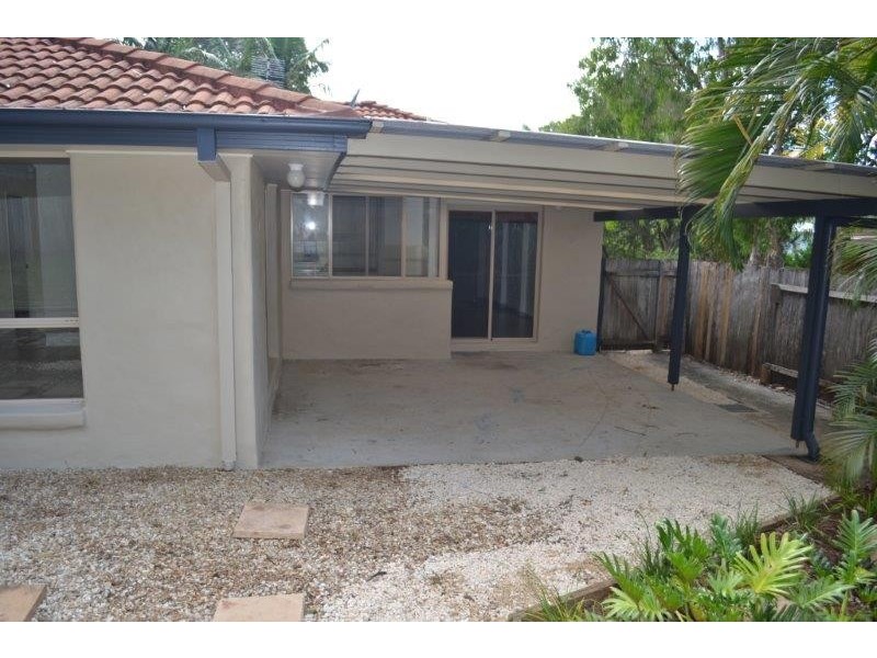 81 Rajah Road, Ocean Shores NSW 2483
