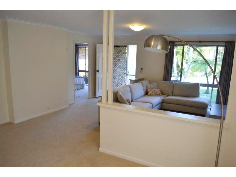 7 Tindara Avenue, Ocean Shores NSW 2483