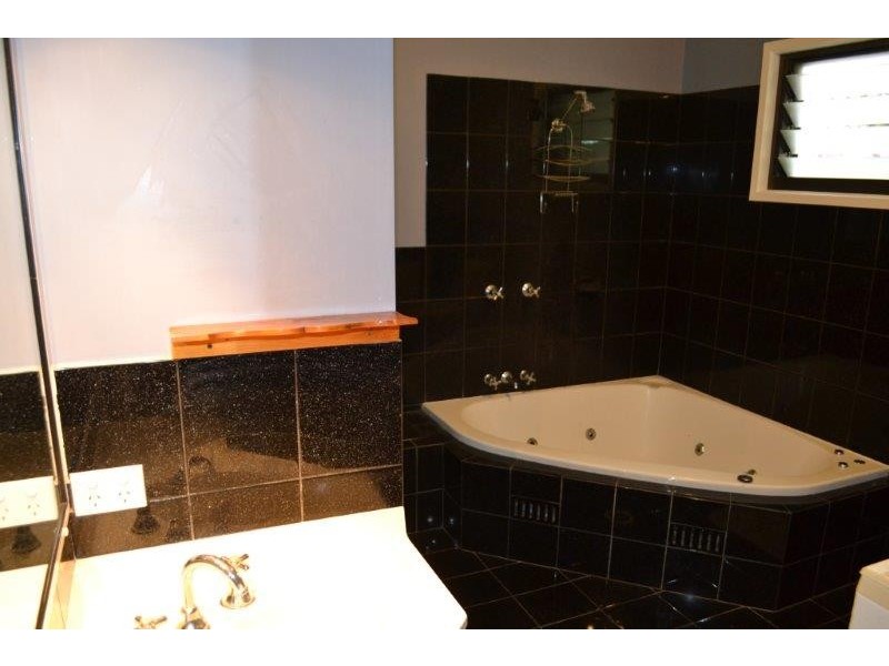 94A Balemo Drive, Ocean Shores NSW 2483