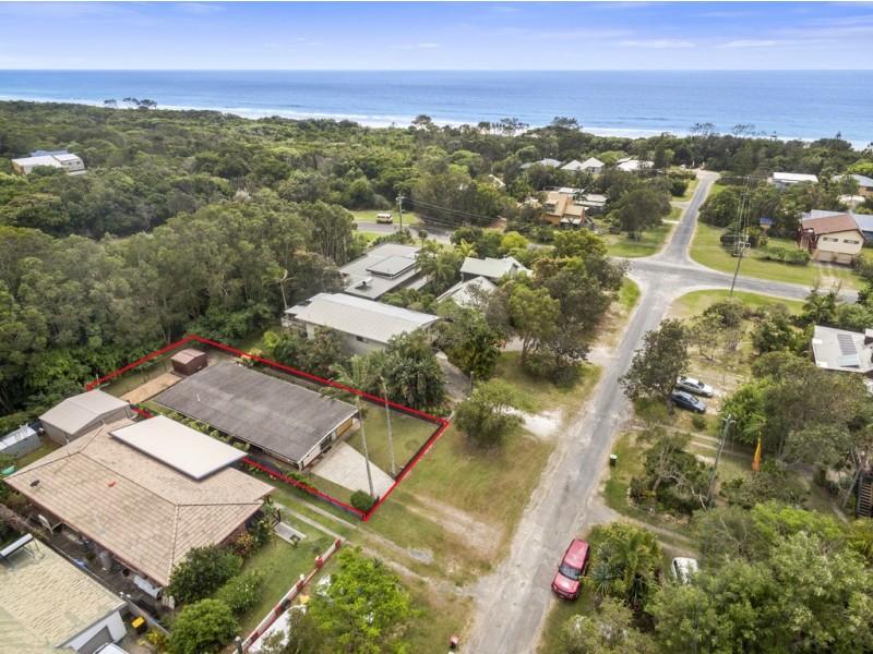 5 Gloria Street, South Golden Beach NSW 2483
