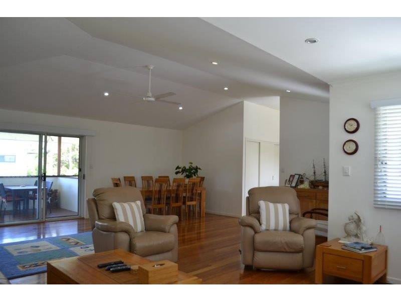 14 Strand Avenue, New Brighton NSW 2483