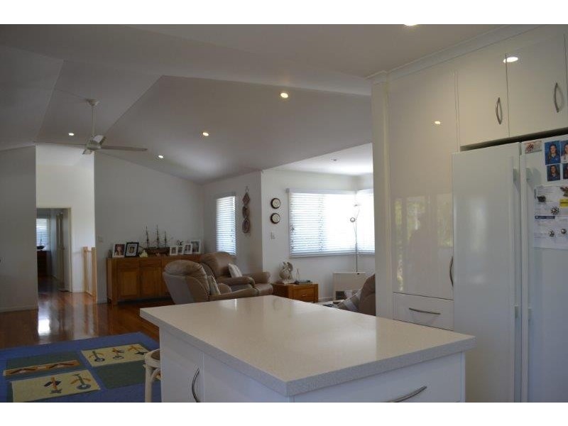 14 Strand Avenue, New Brighton NSW 2483