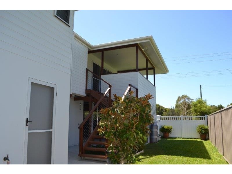 14 Strand Avenue, New Brighton NSW 2483