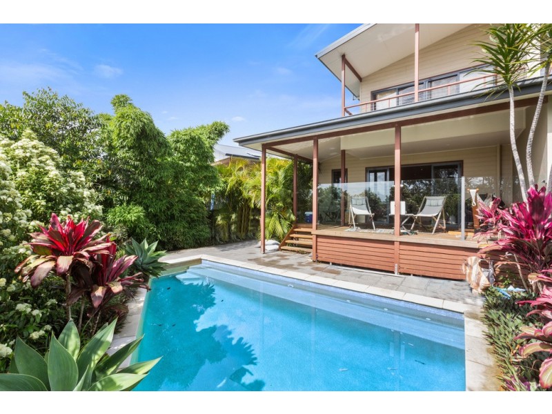 1/16 Palmer Avenue, Ocean Shores NSW 2483