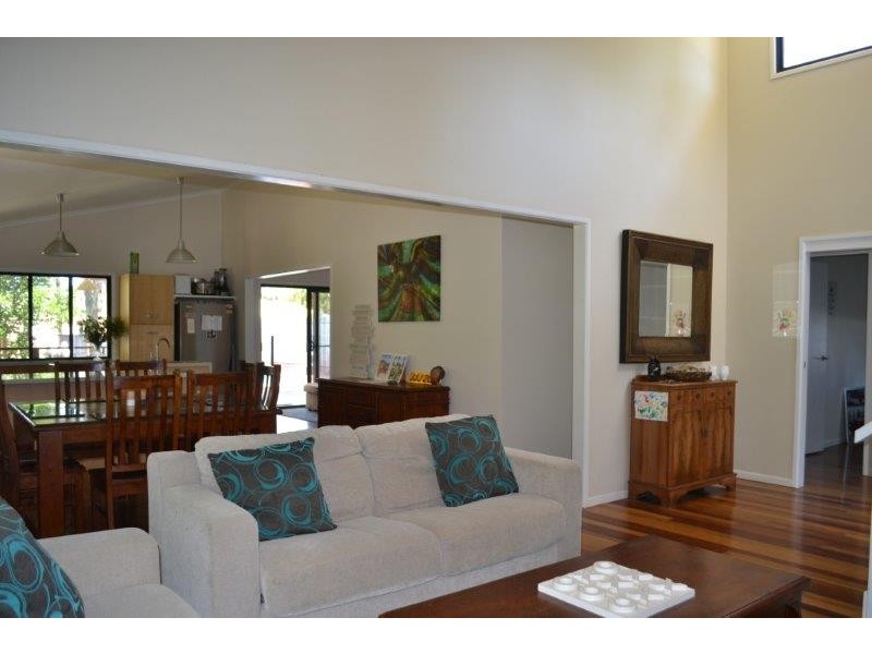 10 Phillip Street, South Golden Beach NSW 2483