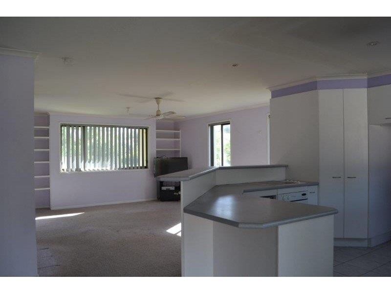 1 Binya Place, Ocean Shores NSW 2483