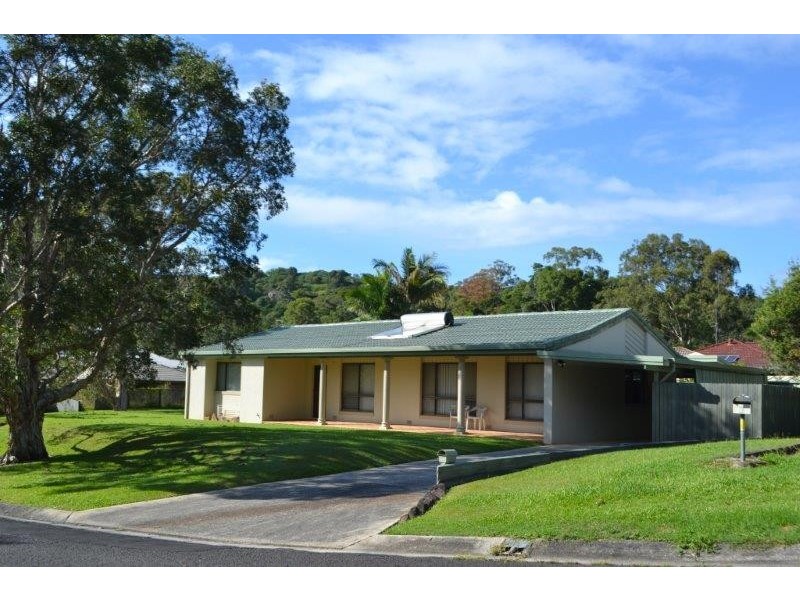 1 Binya Place, Ocean Shores NSW 2483