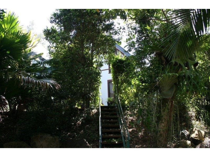 38 Hardy Avenue, Ocean Shores NSW 2483