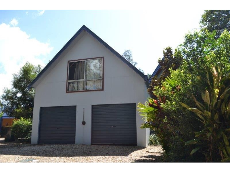 38 Hardy Avenue, Ocean Shores NSW 2483