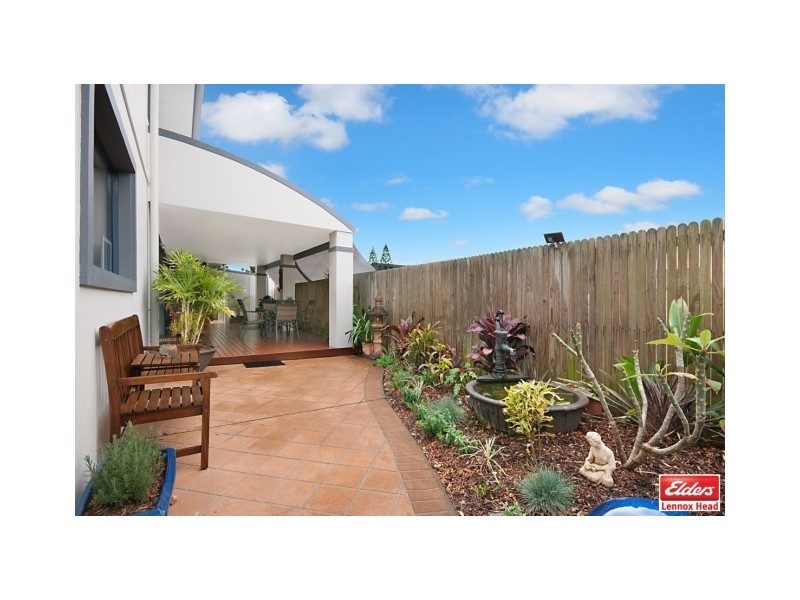 2/17 STEWART STREET, Lennox Head NSW 2478