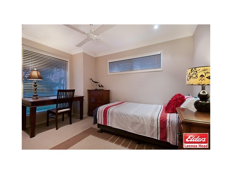 4 ANDREW PLACE, Lennox Head NSW 2478