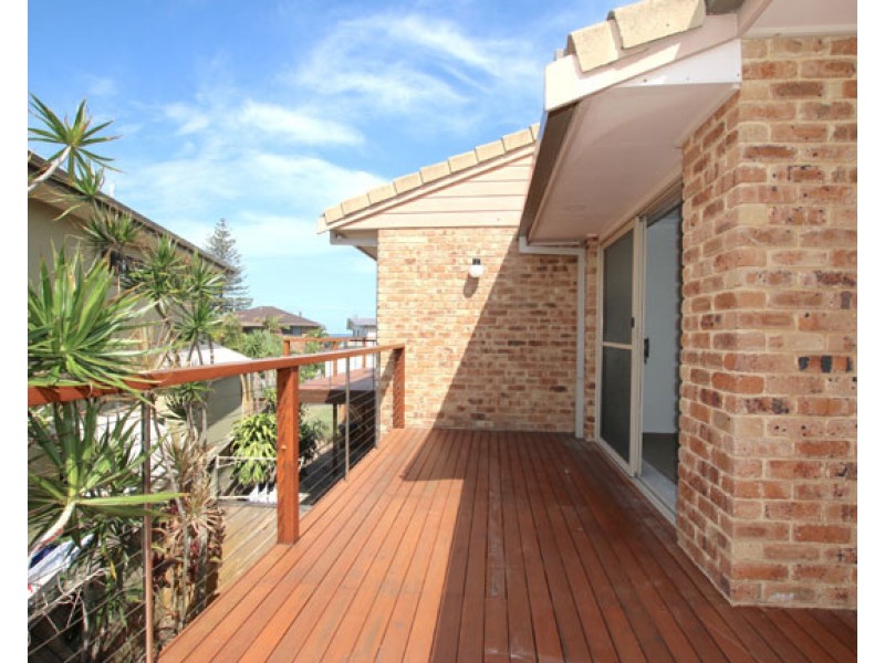 2/25 Stewart Street, Lennox Head NSW 2478