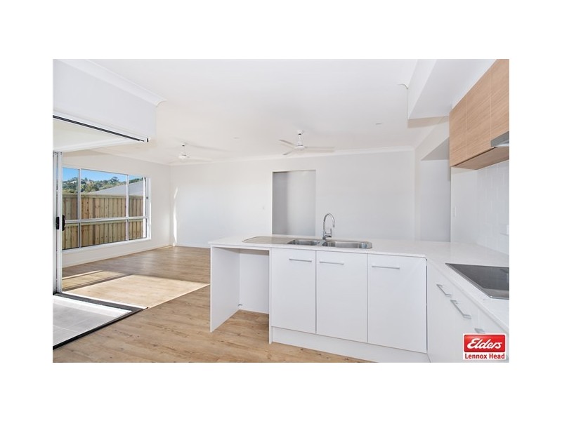 35 Lakeside Way, Lennox Head NSW 2478