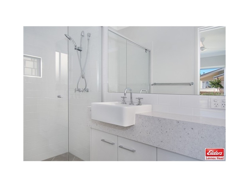 35 Lakeside Way, Lennox Head NSW 2478