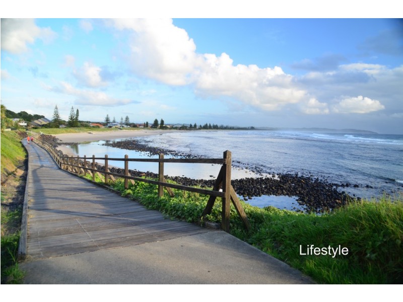 49 Survey Street, Lennox Head NSW 2478