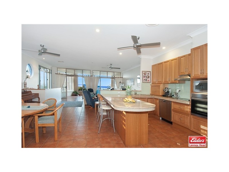 2/31 DRESS CIRCLE DRIVE, Lennox Head NSW 2478