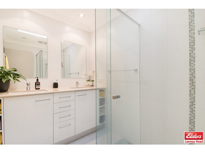 2/6 Barrett Drive, Lennox Head NSW 2478