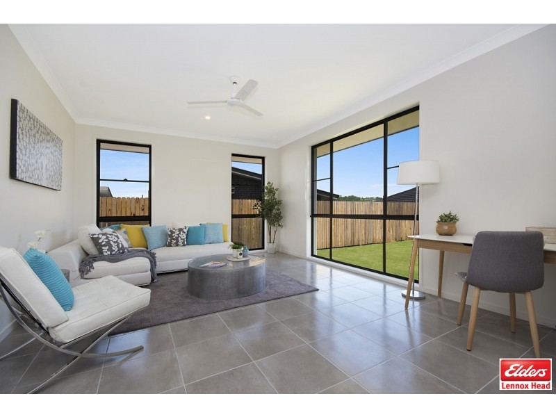 27 Lakeside Way, Lennox Head NSW 2478