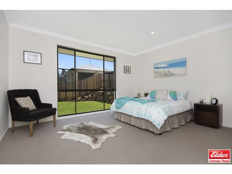 27 Lakeside Way, Lennox Head NSW 2478