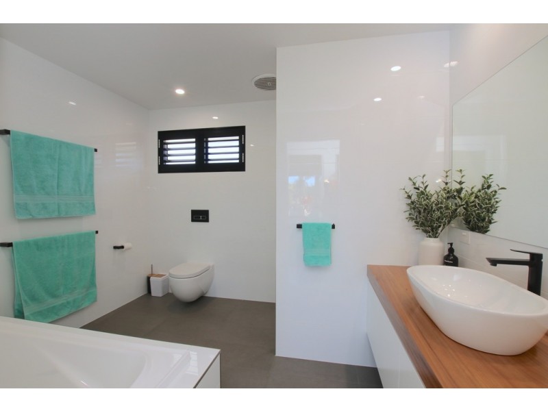 48 LAKEVIEW CIRCUIT, East Ballina NSW 2478