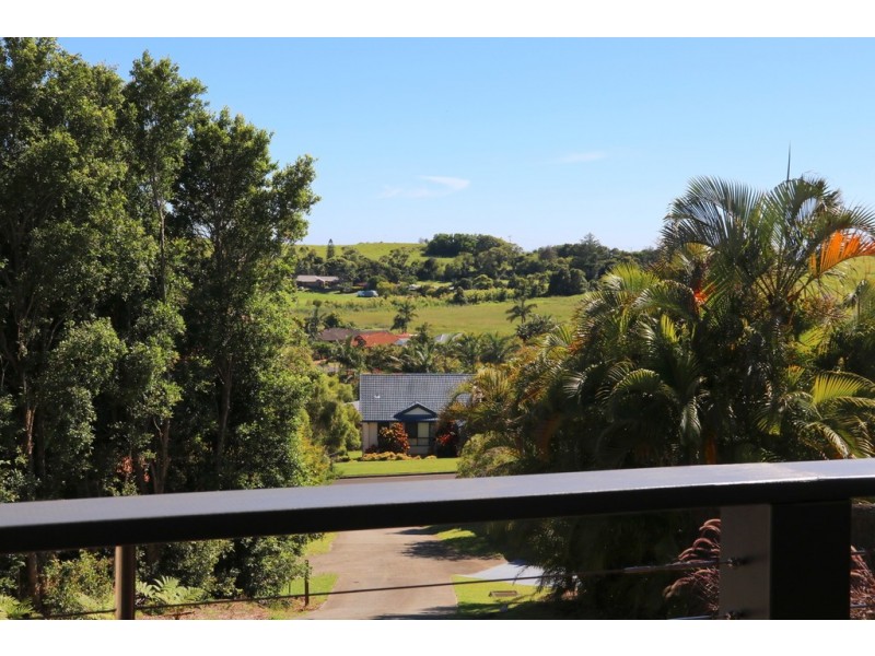 9 MEADOWS DRIVE, Lennox Head NSW 2478