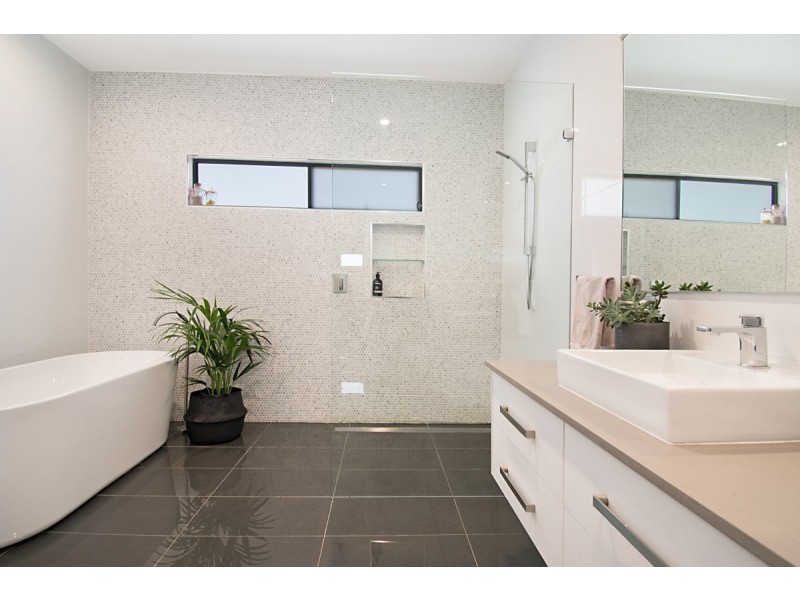 14 Brolga Place, Lennox Head NSW 2478