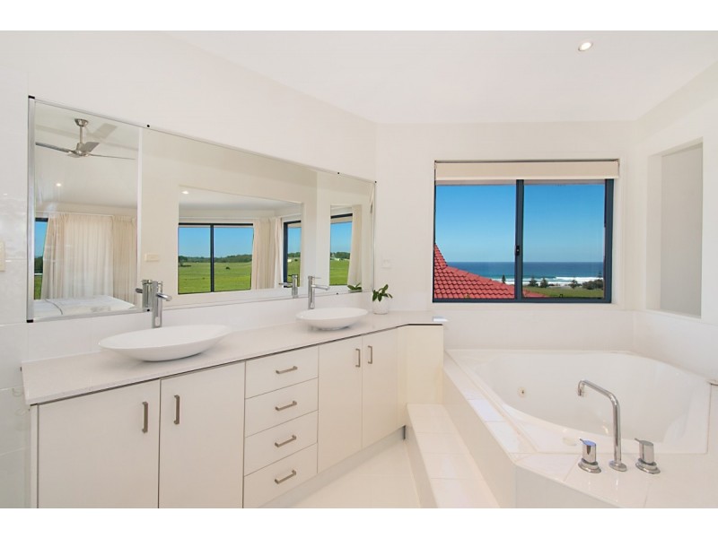 5 Waterford Parade, Skennars Head NSW 2478