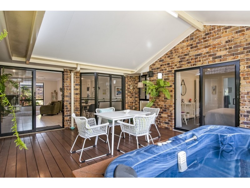 2/2 Patricia Parade, Lennox Head NSW 2478