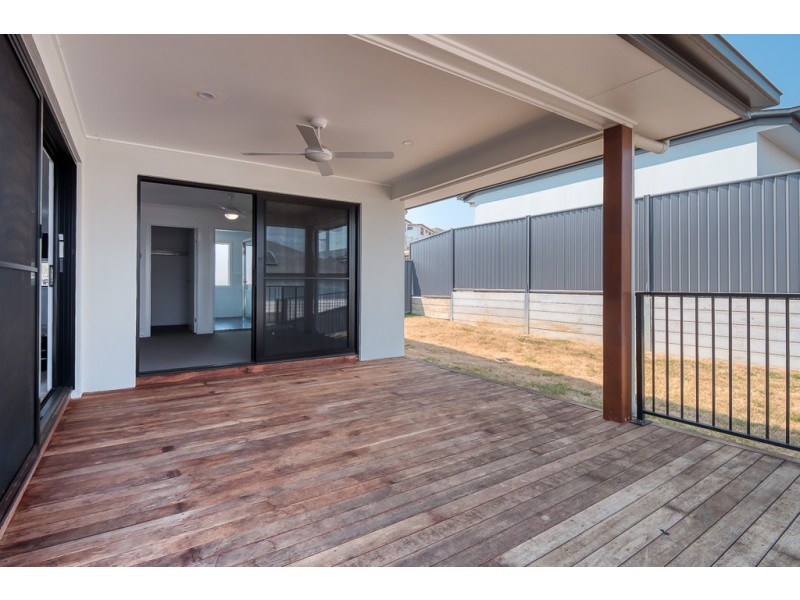 1/10 Farrelly Avenue, Cumbalum NSW 2478