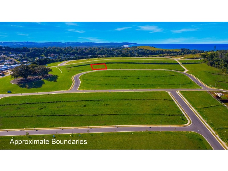 11 SANDBREAK CRESCENT, Lennox Head NSW 2478