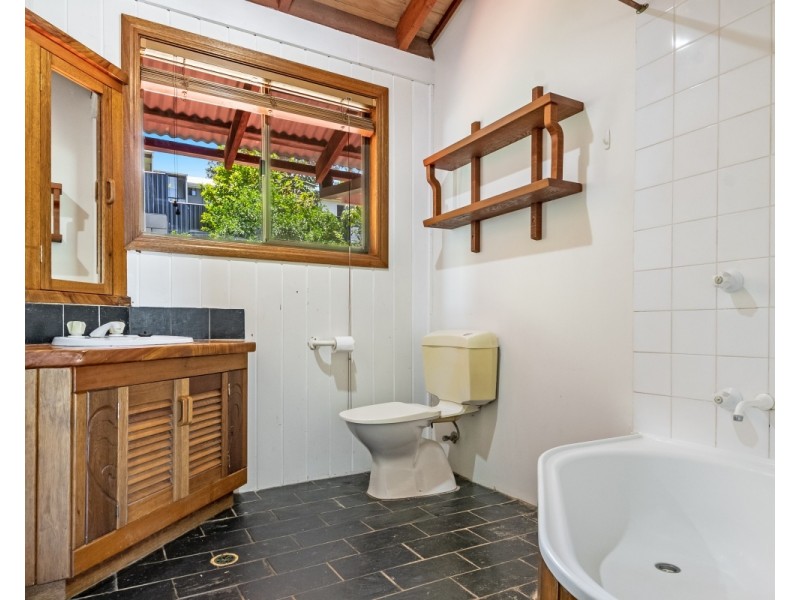 70 Survey Street, Lennox Head NSW 2478