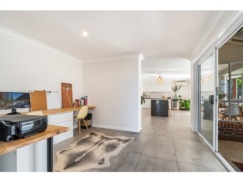 4 Loedna Place, Lennox Head NSW 2478