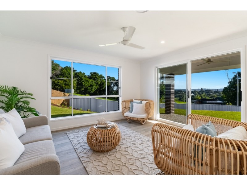 1/4 Olivia Circuit, Lennox Head NSW 2478