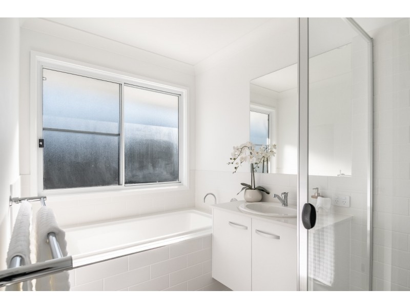 1/4 Olivia Circuit, Lennox Head NSW 2478