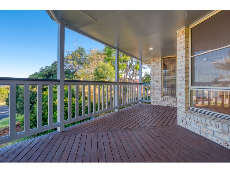 2 THE CREST, Lennox Head NSW 2478