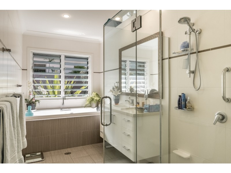 5 THOMPSON CRESCENT, East Ballina NSW 2478