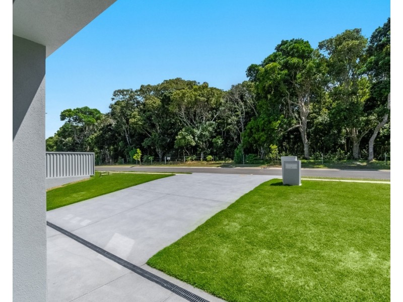 16 Olivia Circuit, Lennox Head NSW 2478