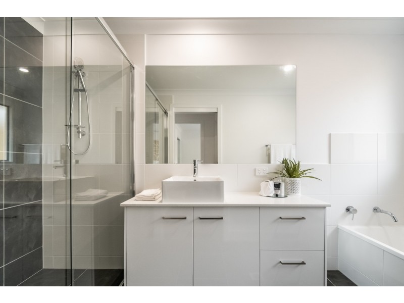 23 Dent Crescent, Cumbalum NSW 2478