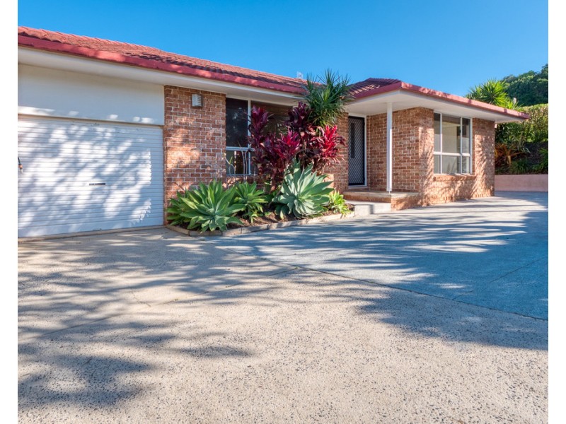 2 SEAMIST PLACE, Lennox Head NSW 2478