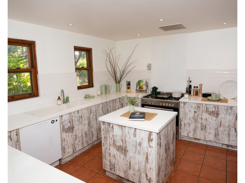 230 North Creek Road, Lennox Head NSW 2478