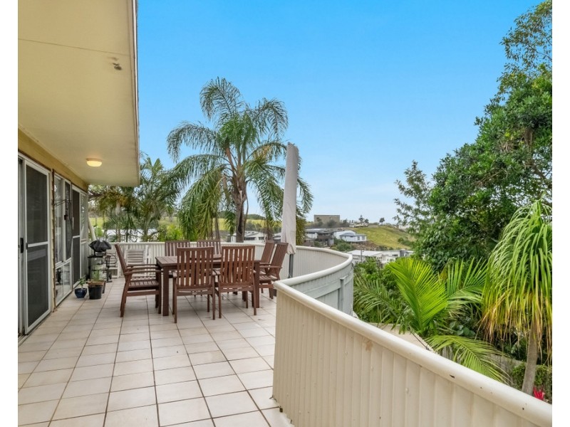 27 Blue Seas Parade, Lennox Head NSW 2478